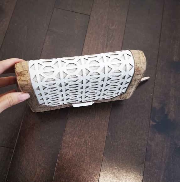 Stella & Dot Cork Purse Multi Pocket - Picture 3 of 4